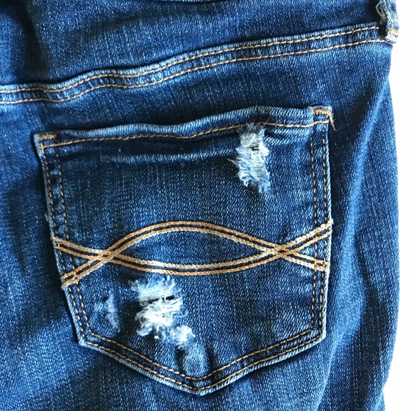 Abercrombie and Fitch distressed skinny jeans - Picture 7 of 7